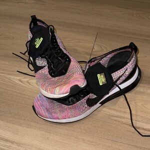 Nike Men’s Air Max Flynit Racers